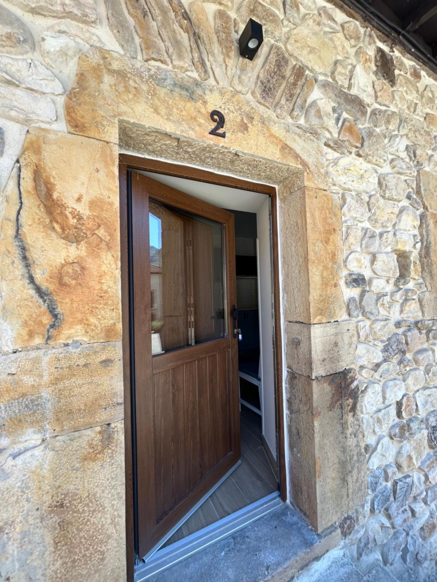Apartamentos San Roque Arenas De Cabrales Zewnętrze zdjęcie