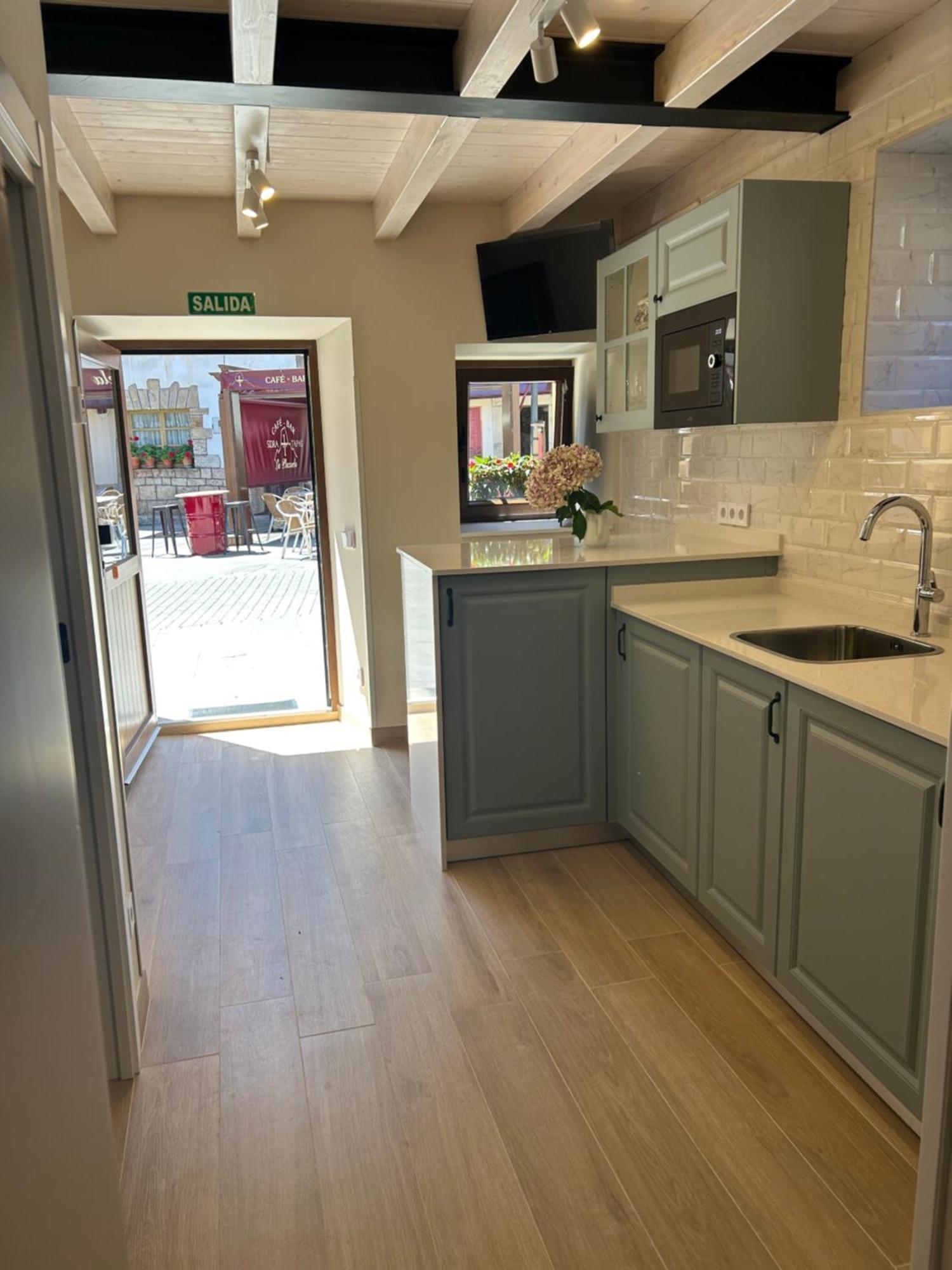 Apartamentos San Roque Arenas De Cabrales Zewnętrze zdjęcie